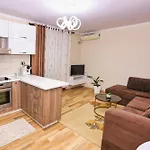 R&B City Center Apartment