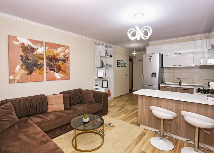 R&B City Center Apartment